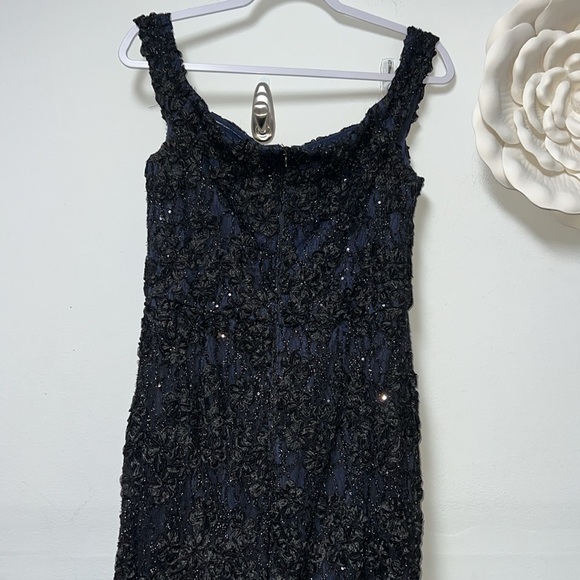 Aqua formal off the shoulders embellished lace gown size 10 - Picture 9 of 15